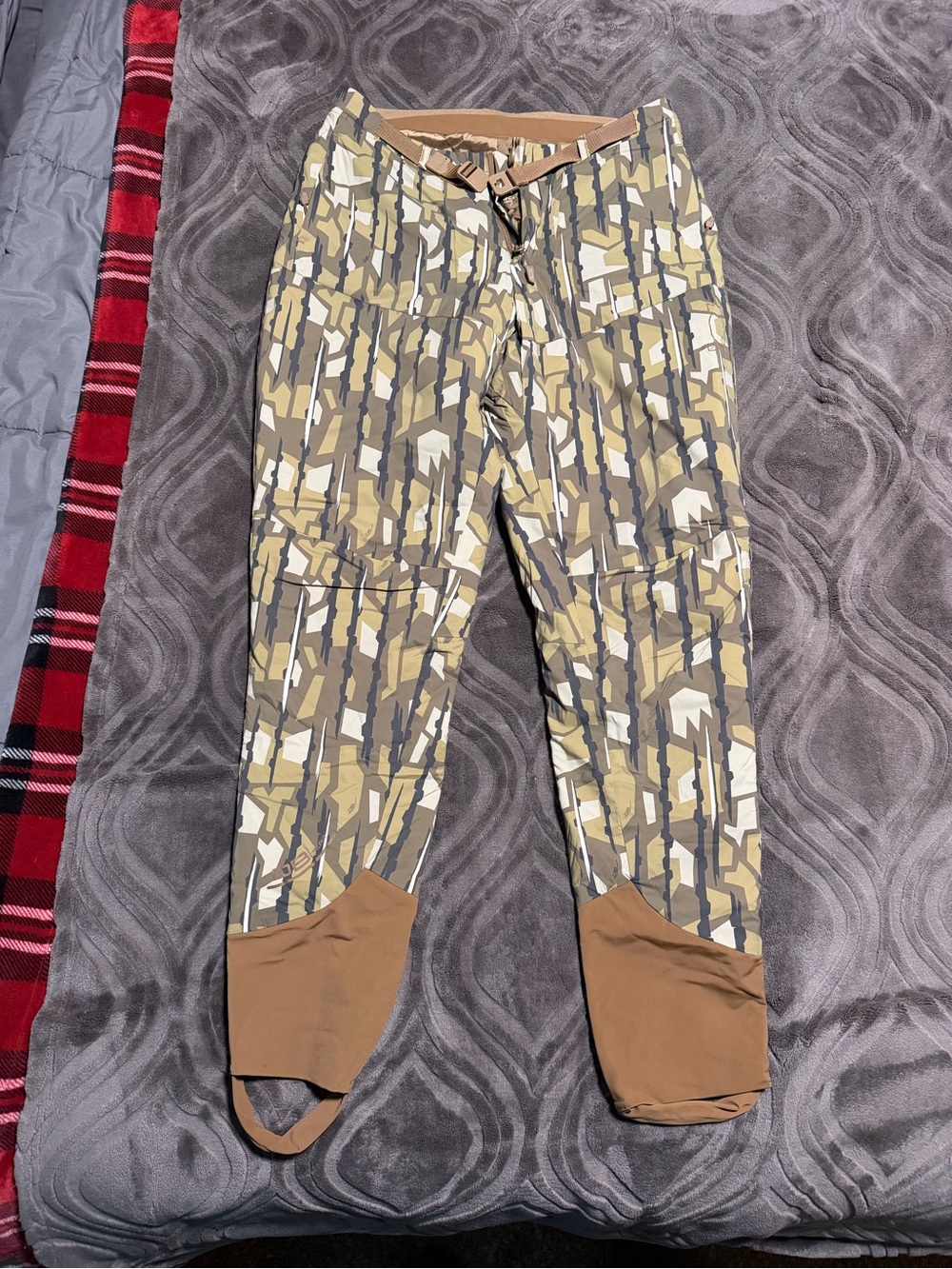 Air weight Insulated Camo Hunting Pants